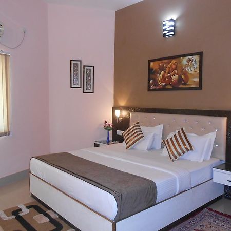The Pearl Hotel Puri Bagian luar foto