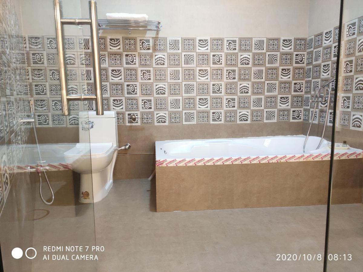 The Pearl Hotel Puri Bagian luar foto